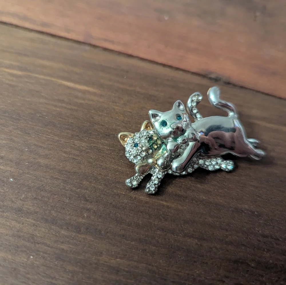 Vintage‎ Cat Brooch Pin